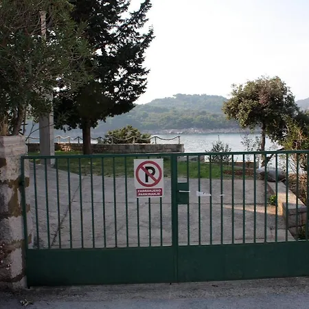 Apartment By The Sea Stikovica, Dubrovnik - 4717 Zaton (Dubrovnik-Neretva)